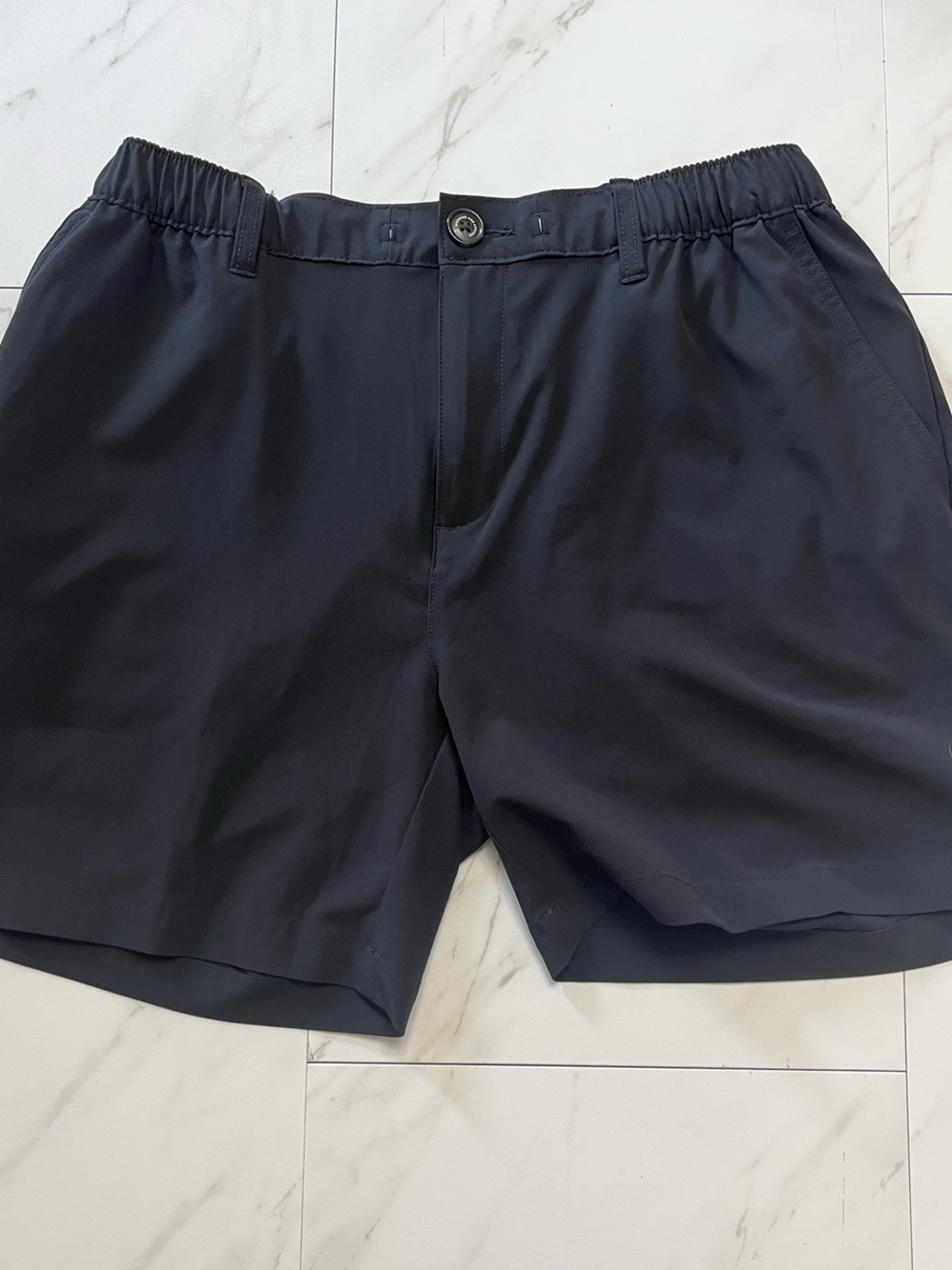 Chubbies Everywhere 6 inch Black Short size large